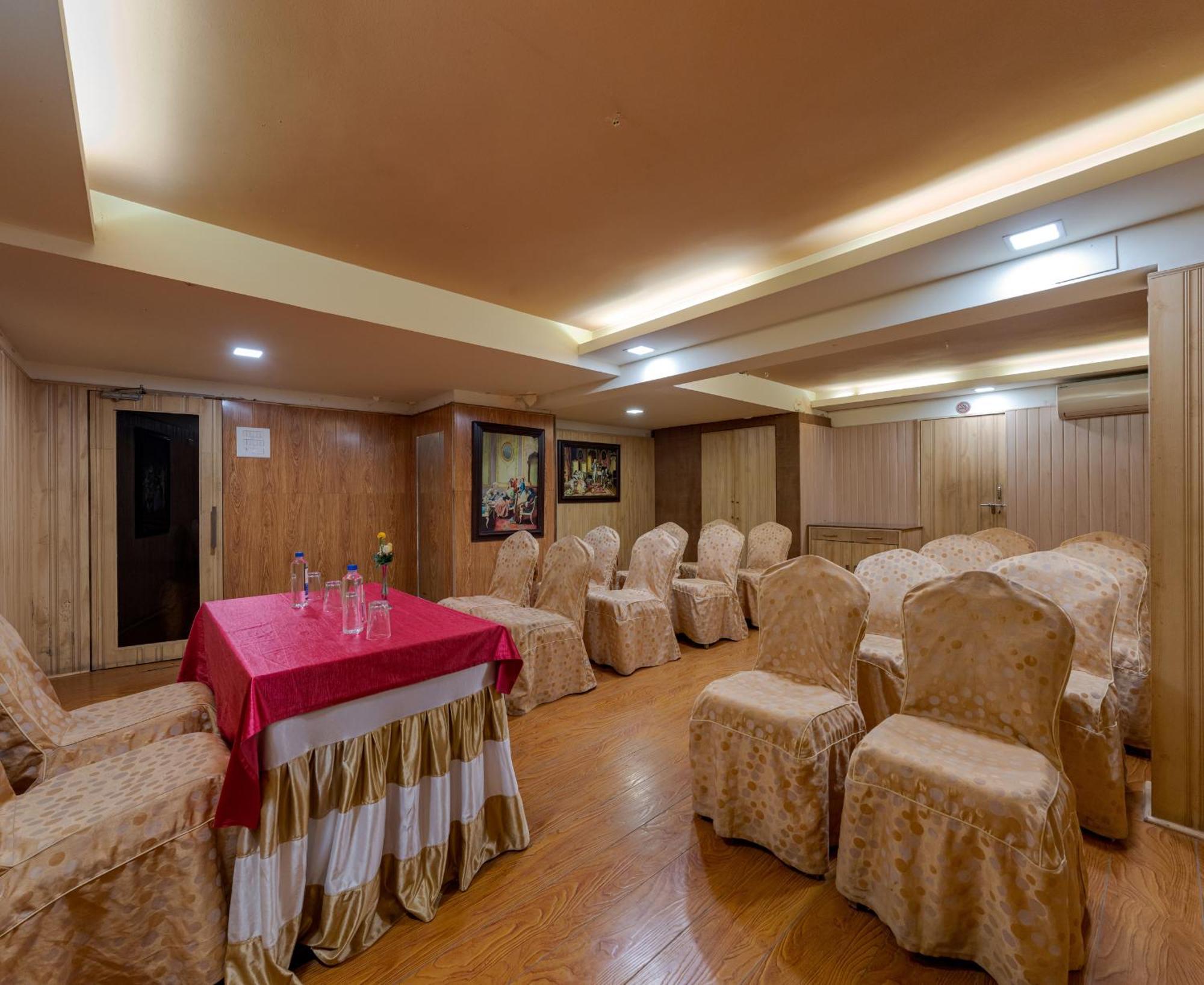 Hotel Surya Executive 3 Star Hotel Solapur Extérieur photo