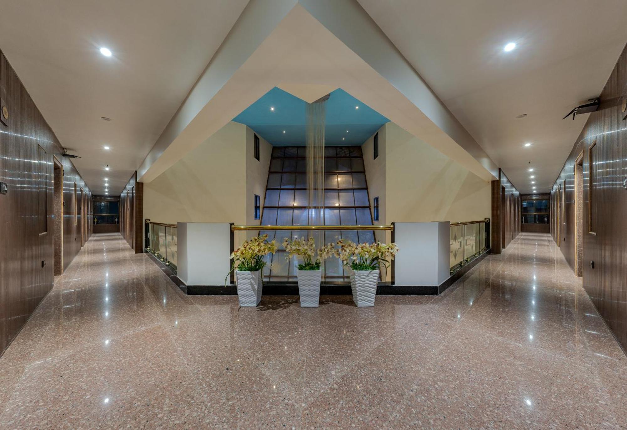 Hotel Surya Executive 3 Star Hotel Solapur Extérieur photo