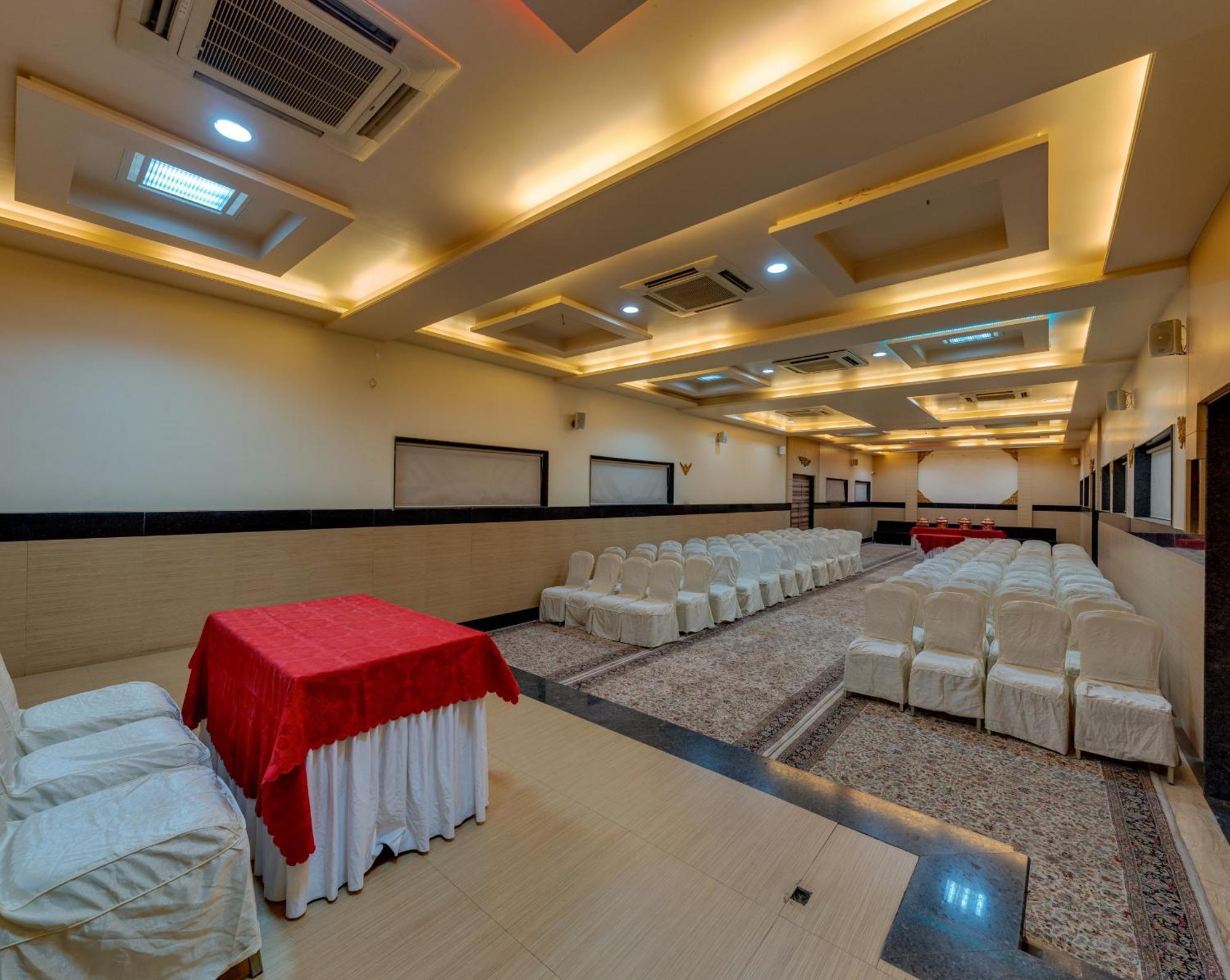 Hotel Surya Executive 3 Star Hotel Solapur Extérieur photo